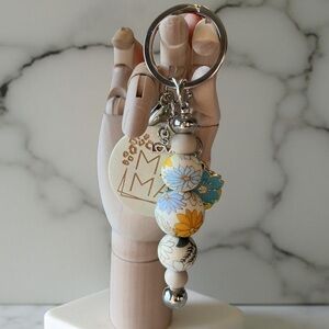Mama Keychain - Floral Beaded Keychain with Silver Accents - Mother’s Day Gift